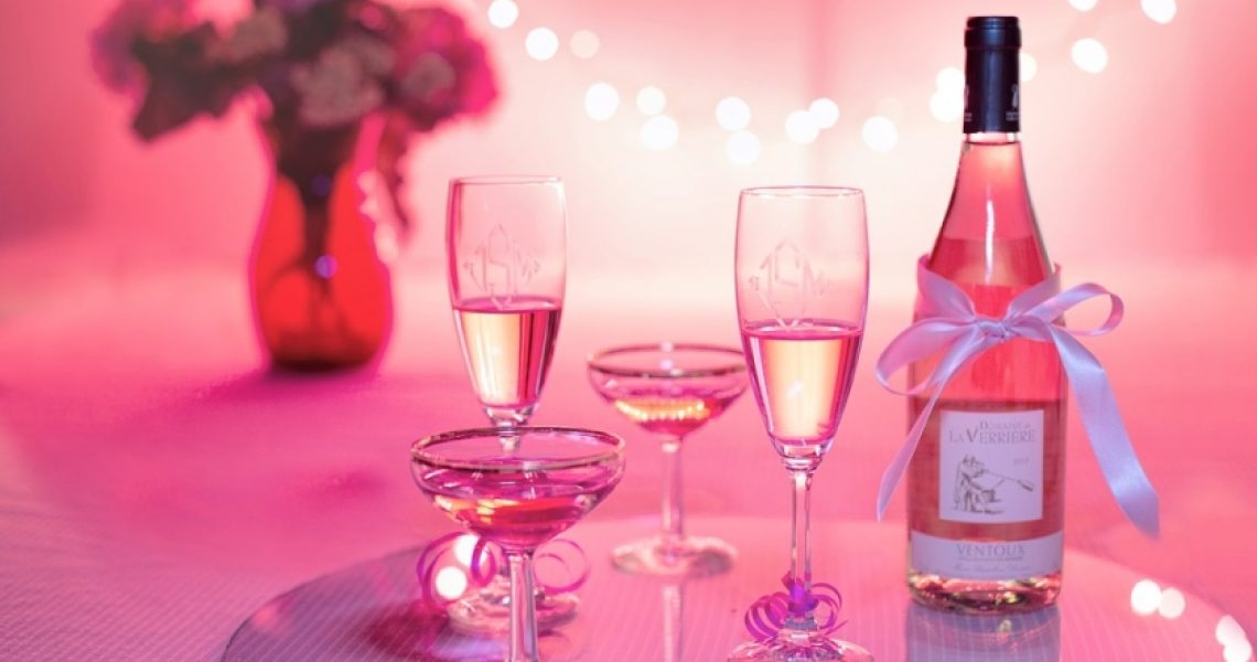 Das Geheimnis von Rosé Sekt Schaumwein elegante Flasche aus Deutschland